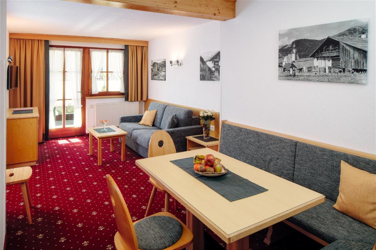 פיס Hotel Appartement Platzergasse מראה חיצוני תמונה