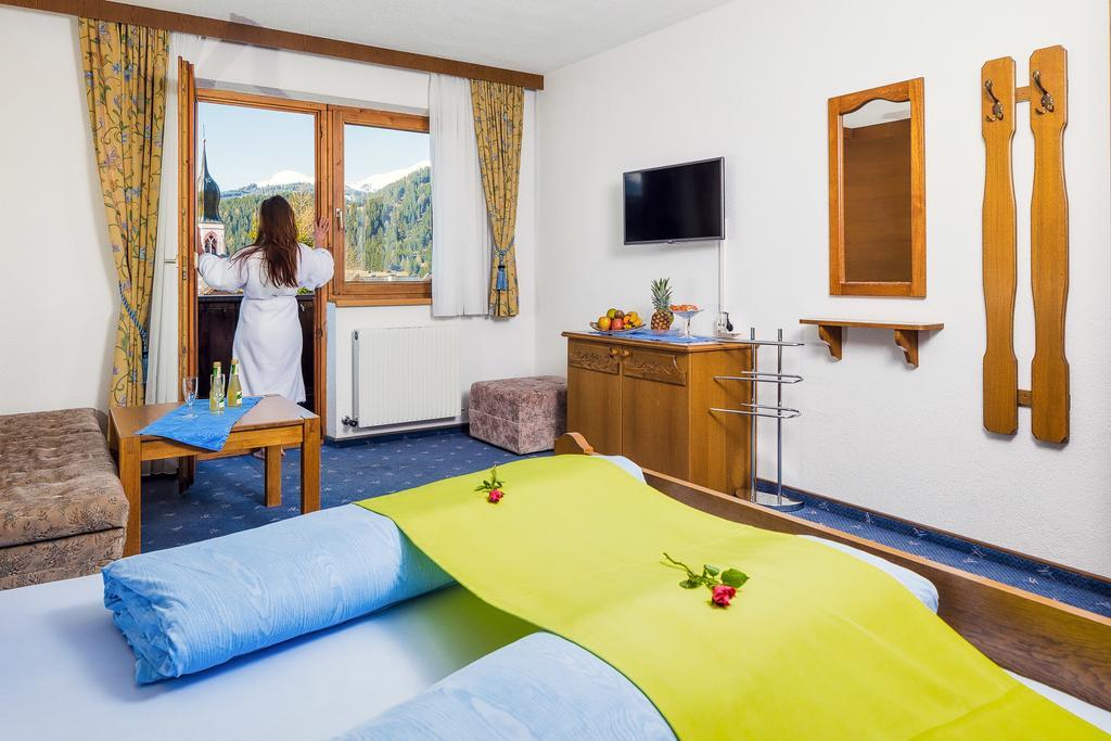 פיס Hotel Appartement Platzergasse מראה חיצוני תמונה